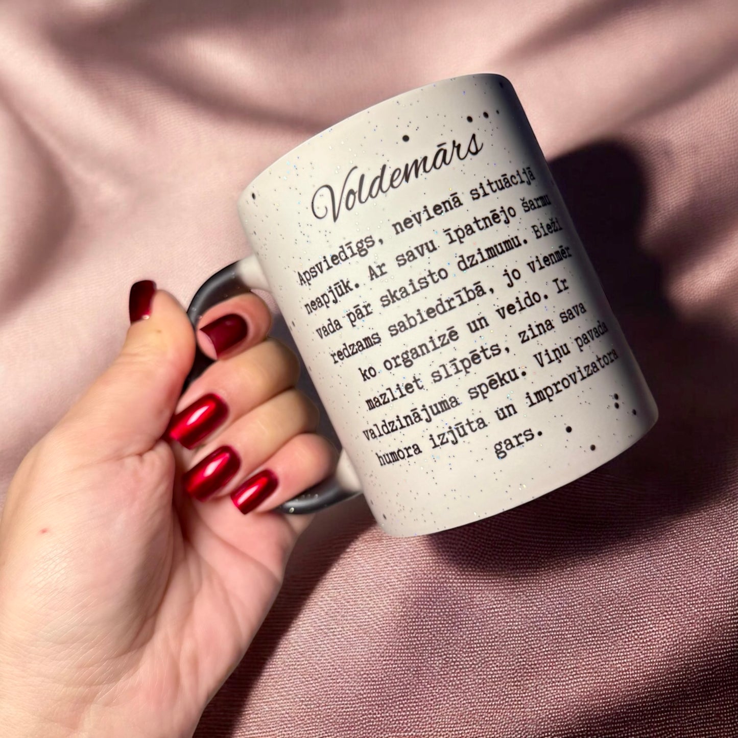Maģiskā “Vārda nozīmes” krūze ar spīdumiem - Zelta Pūka