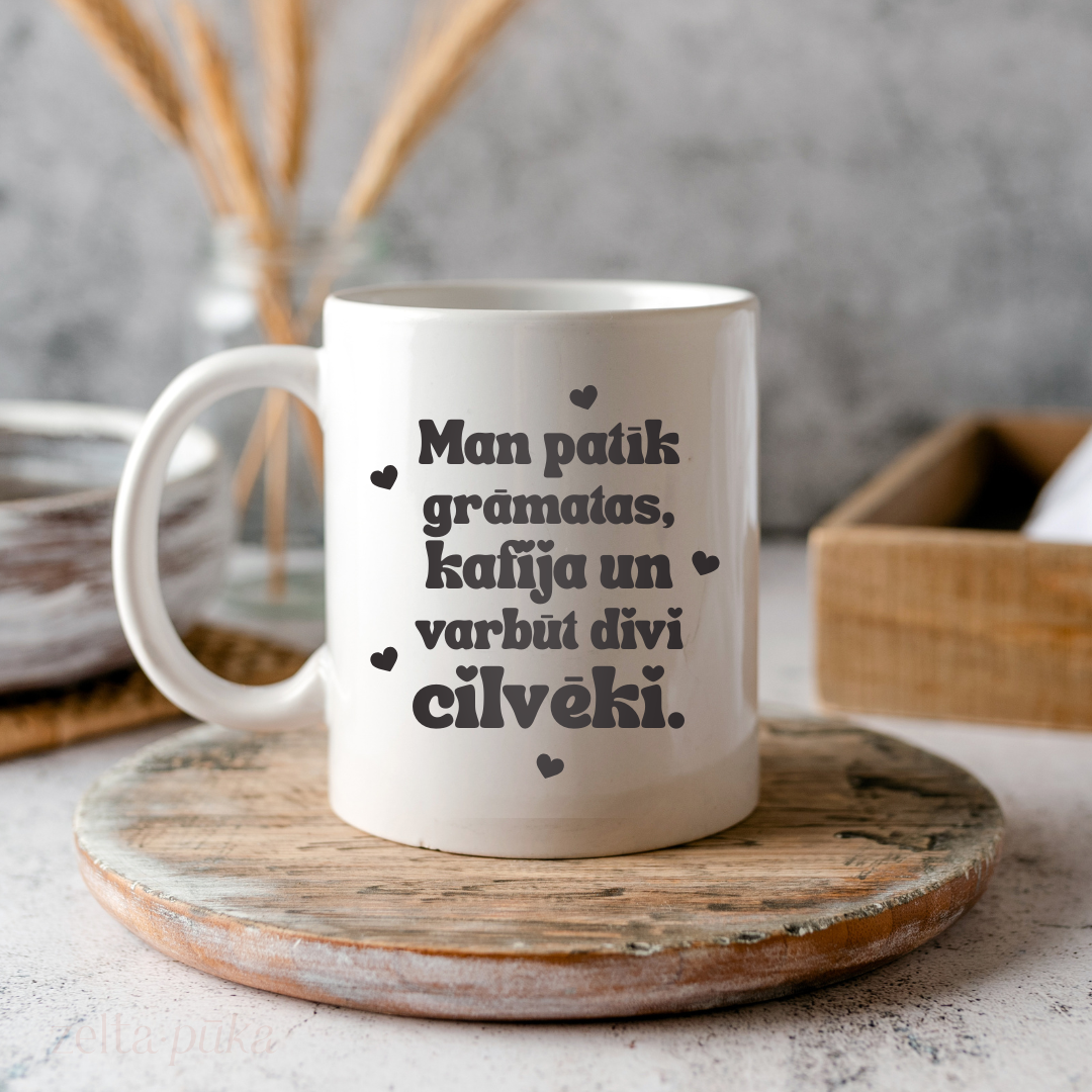 grāmatas, kafija un divi cilvēki - personalizēta krūze