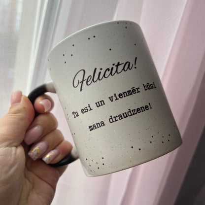 The magic mug with glitter and personalized text