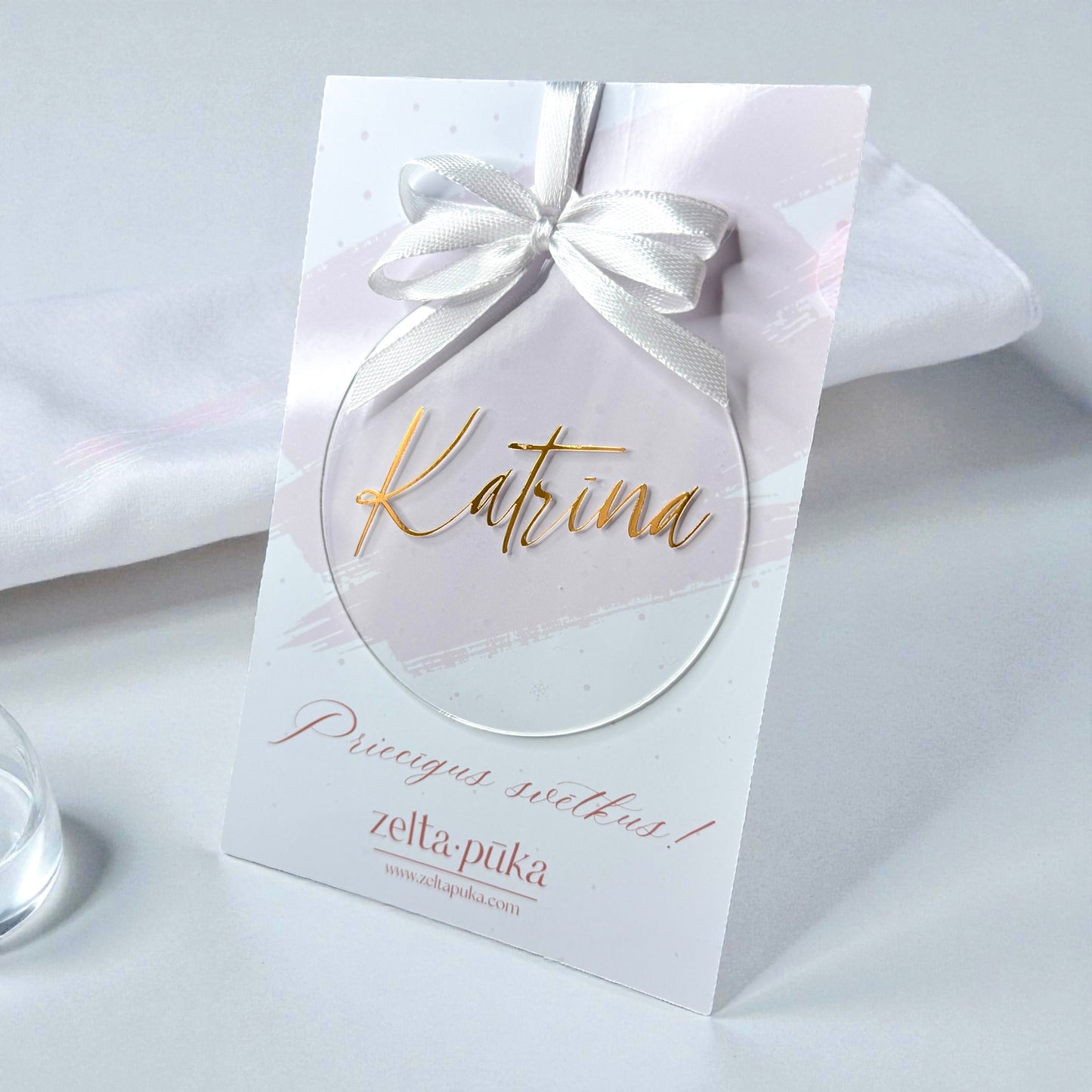 Akrila eglītes rotājums VĀRDS