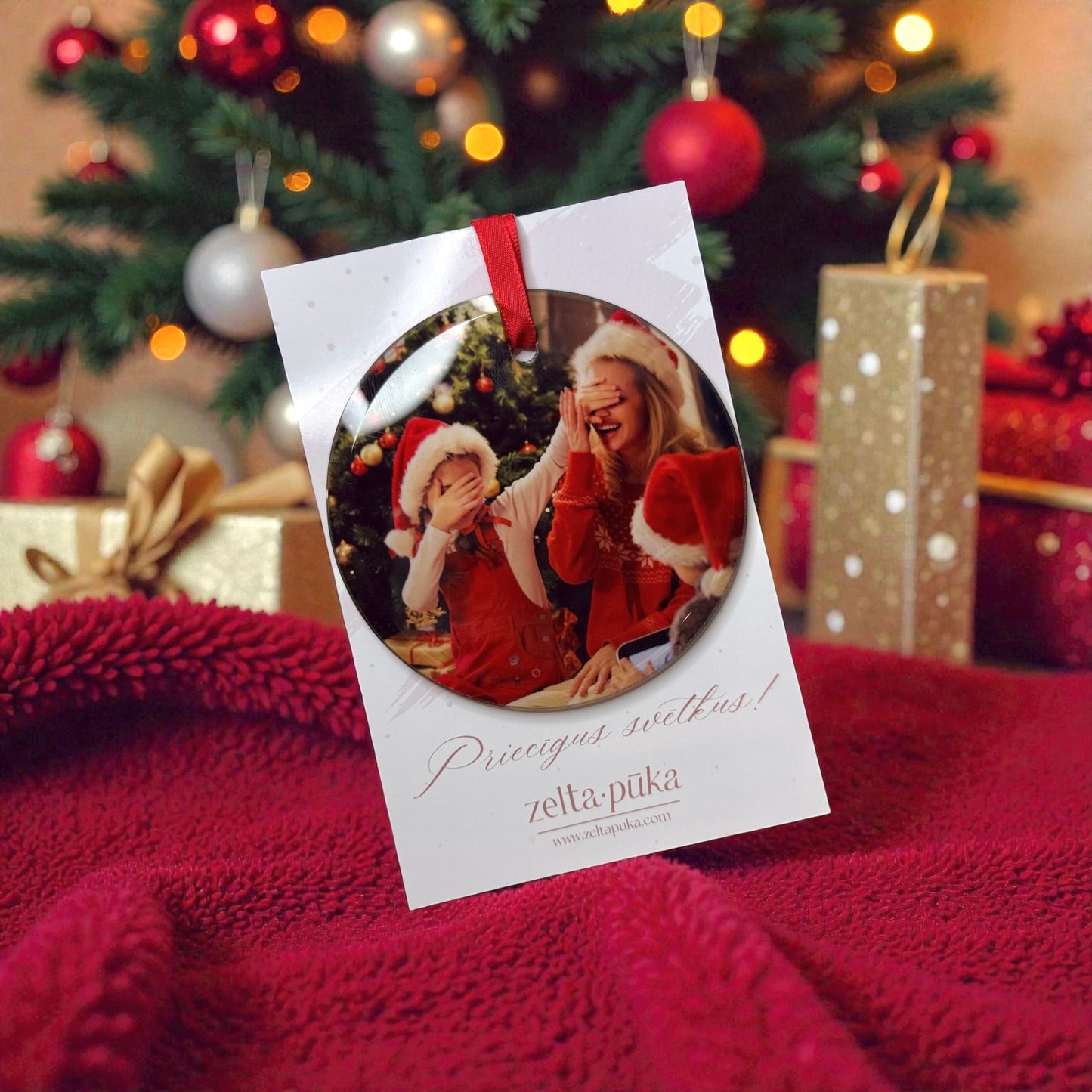 Stikla eglītes rotājums ar fotogrāfiju