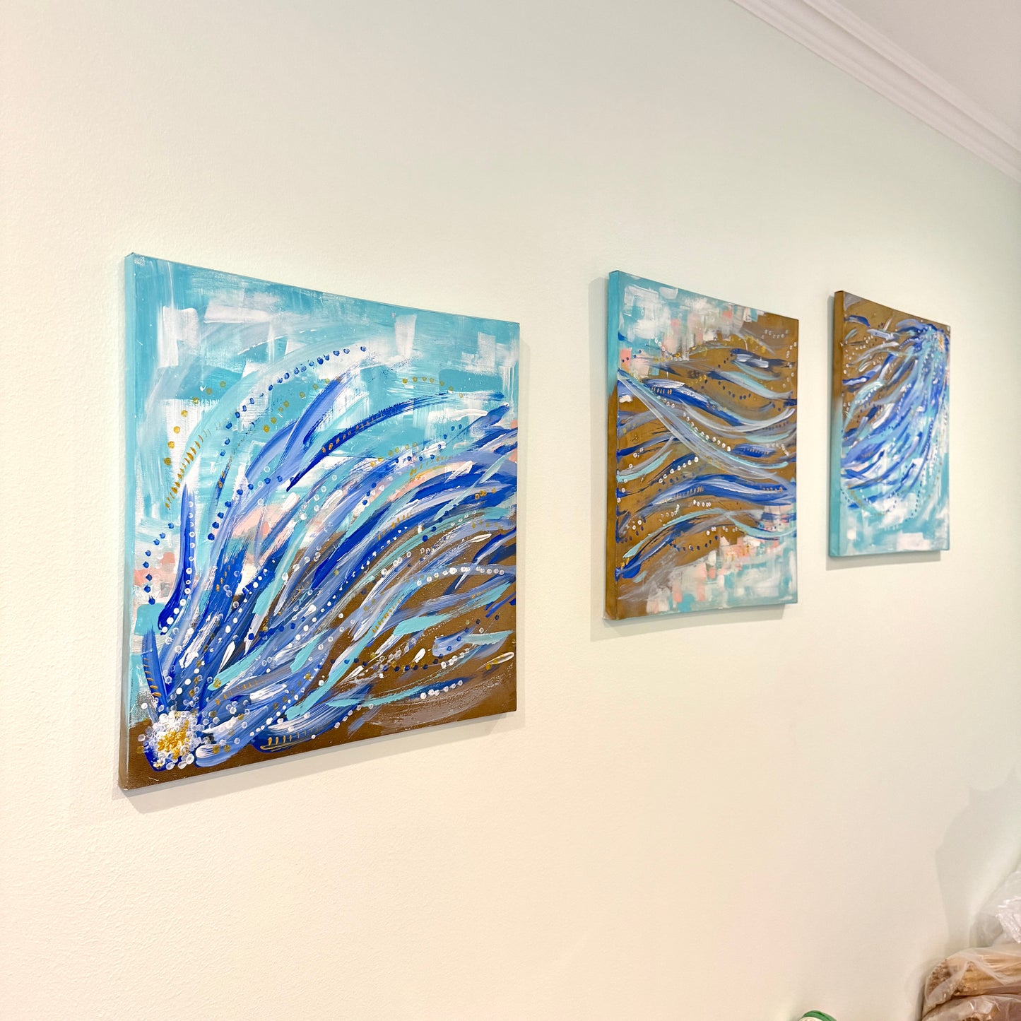 Set of 3 paintings. 40x40cm - JOURNEY