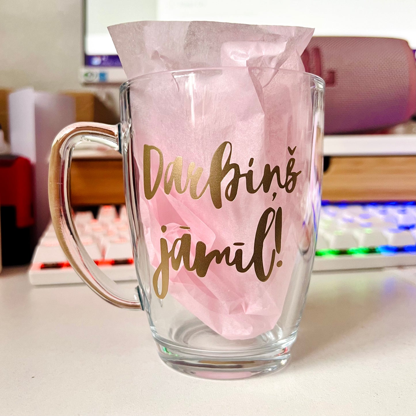 Glass mug with personalized inscription