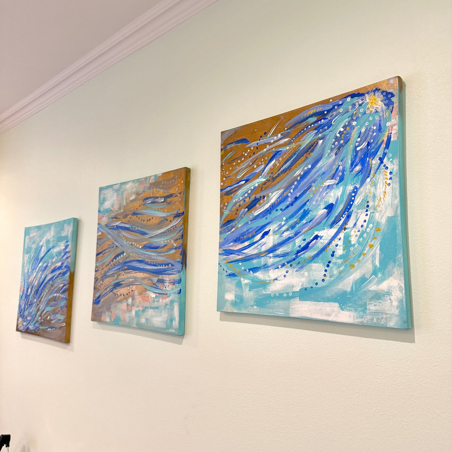 Set of 3 paintings. 40x40cm - JOURNEY